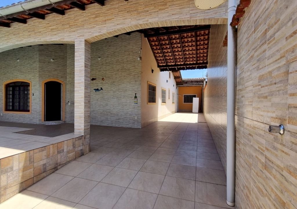 Imagem imóvel CASA MARAVILHOSA Á 300 METROS DA PRAIA