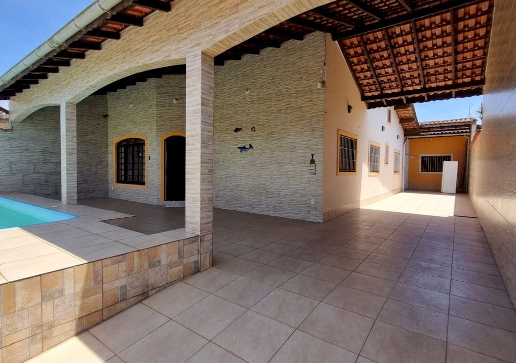 Imagem imóvel CASA MARAVILHOSA Á 300 METROS DA PRAIA