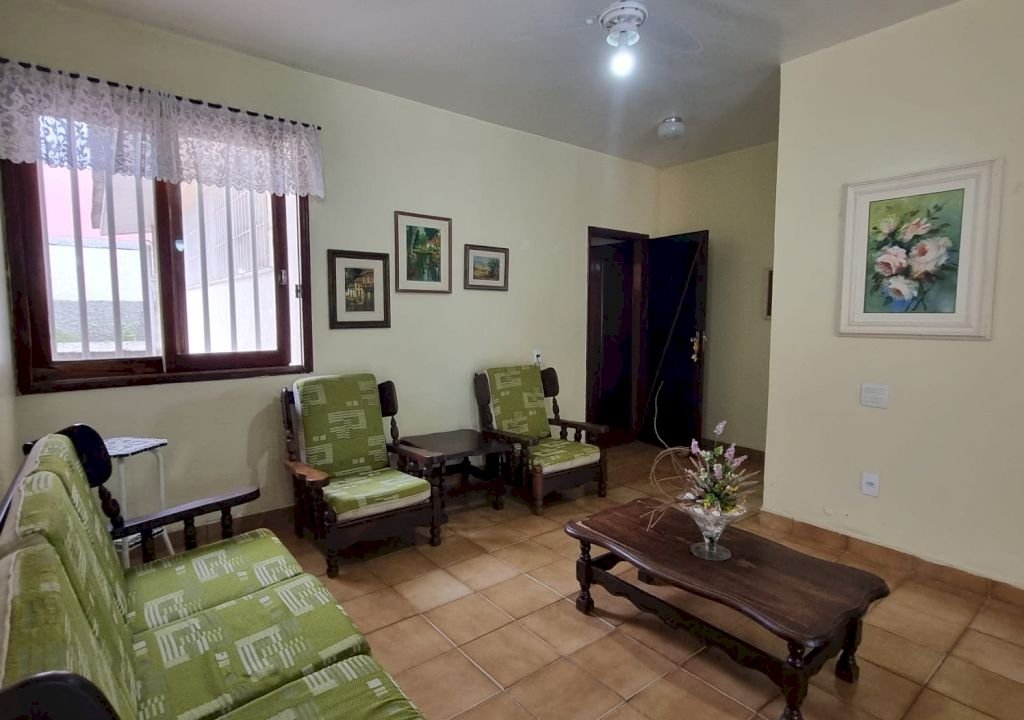 Imagem imóvel CASA COM 6 DORMITÓRIOS NO CIBRATEL