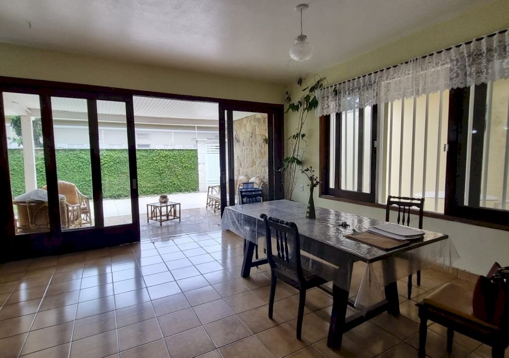 Imagem imóvel CASA COM 6 DORMITÓRIOS NO CIBRATEL