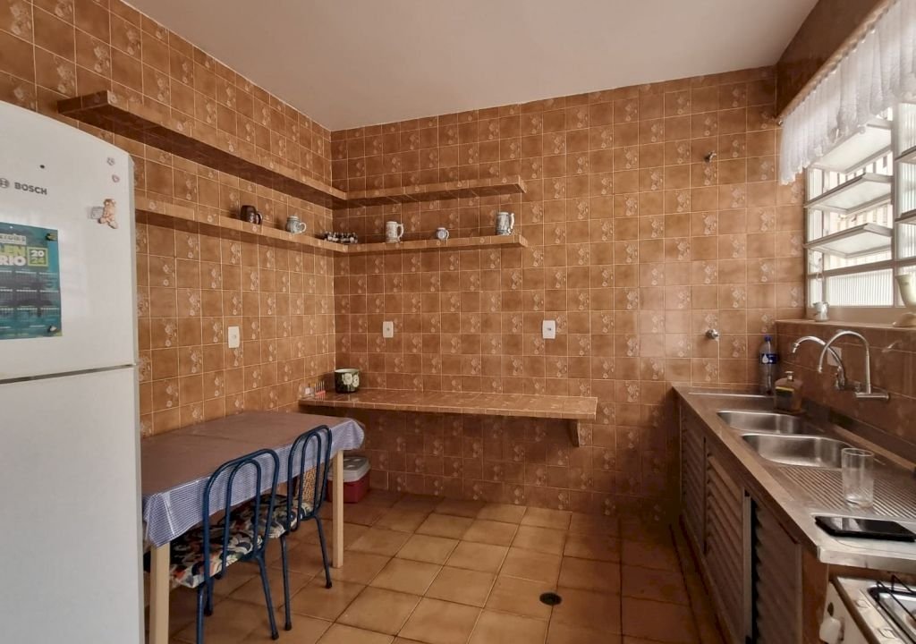 Imagem imóvel CASA COM 6 DORMITÓRIOS NO CIBRATEL