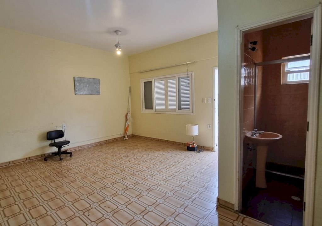 Imagem imóvel CASA COM 6 DORMITÓRIOS NO CIBRATEL