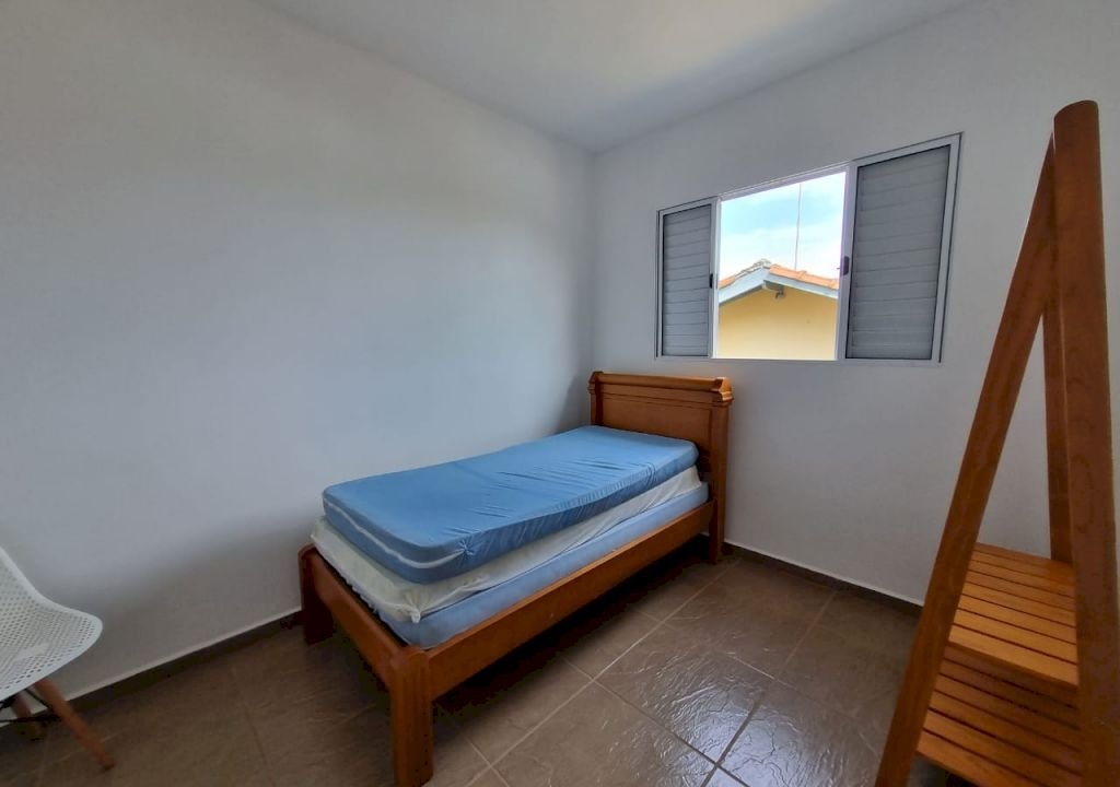 Imagem imóvel sobrado 2 dormitórios próximo aos comércios