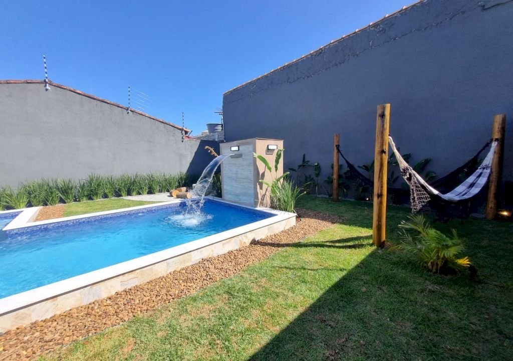 Imagem imóvel CASA TERRÉA COM 3 DORMITÓRIOS PISCINA CHURRASQUEIRA