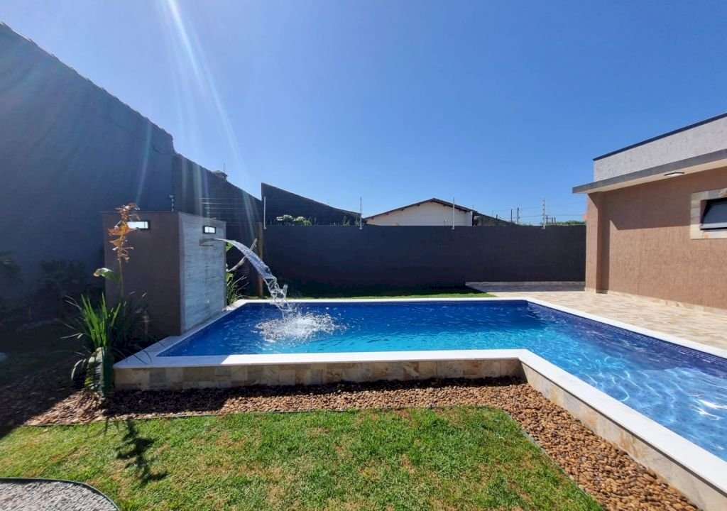 Imagem imóvel CASA TERRÉA COM 3 DORMITÓRIOS PISCINA CHURRASQUEIRA
