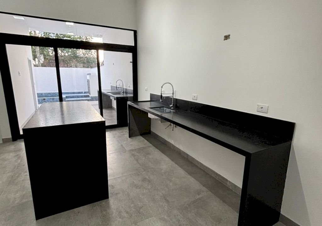 Imagem imóvel CASA MODERNA 2 SUÍTES PISCINA AREA GOURMET