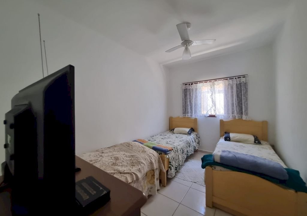 Imagem imóvel Casa térrea 2 dormitórios a 100 metros do mar