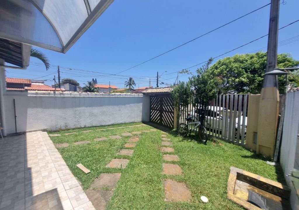 Imagem imóvel Casa térrea 2 dormitórios a 100 metros do mar