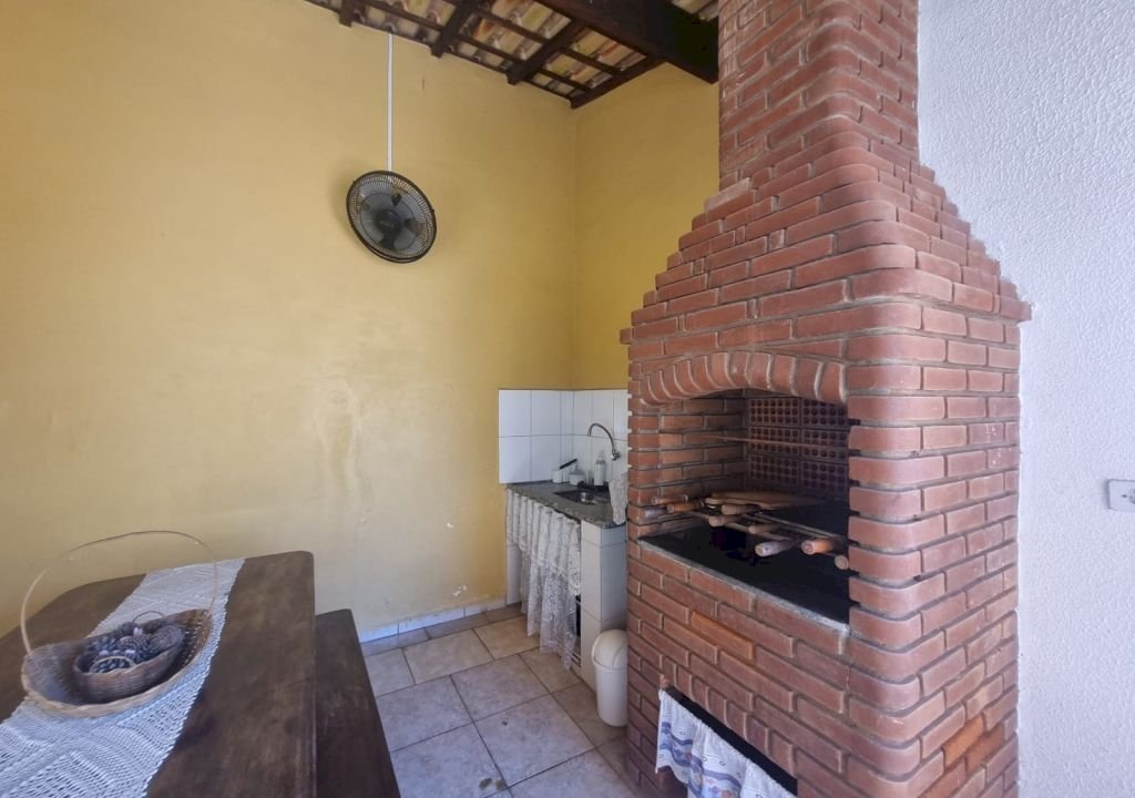 Imagem imóvel Casa térrea 2 dormitórios a 100 metros do mar
