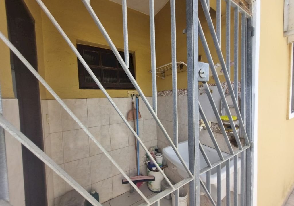 Imagem imóvel Casa térrea 2 dormitórios a 100 metros do mar