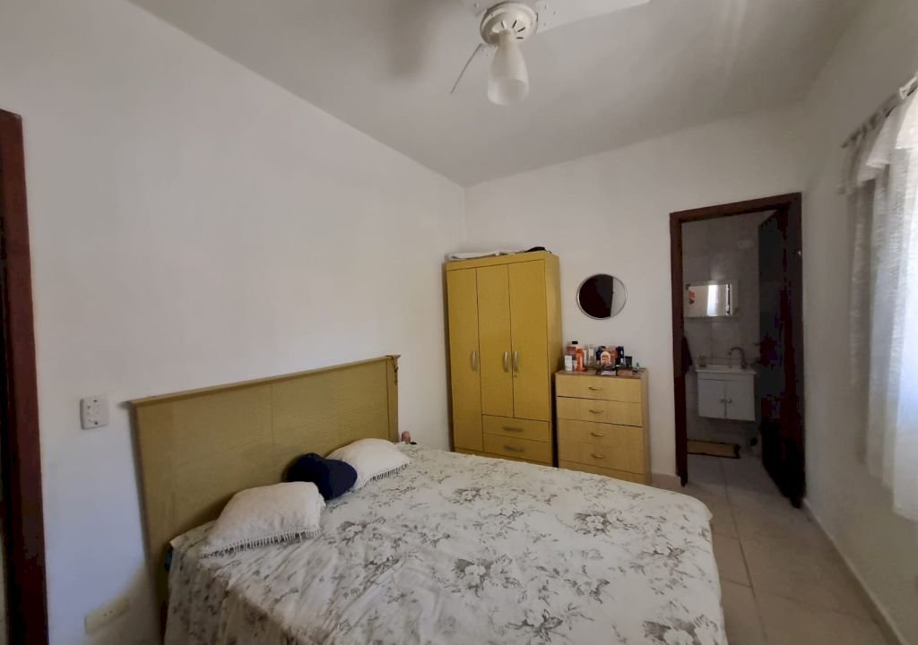 Imagem imóvel Casa térrea 2 dormitórios a 100 metros do mar