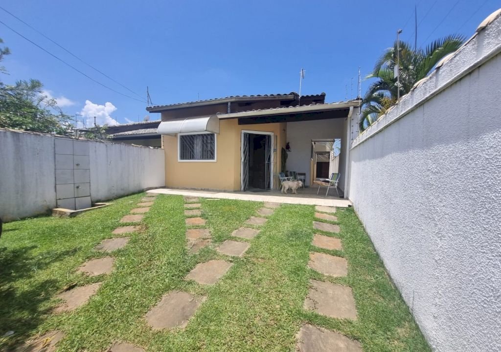 Imagem imóvel Casa térrea 2 dormitórios a 100 metros do mar