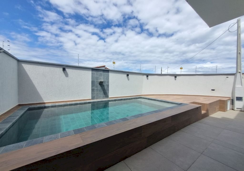 Imagem imóvel SOBRADO 4 DORMS COM PISCINA