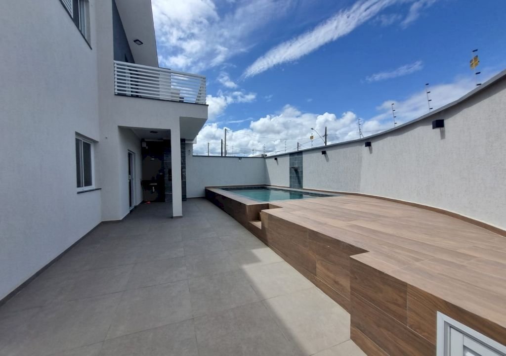 Imagem imóvel SOBRADO 4 DORMS COM PISCINA