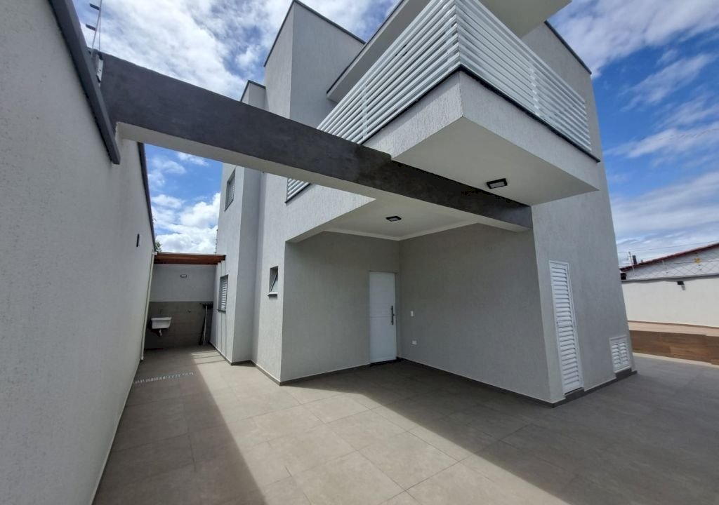 Imagem imóvel SOBRADO 4 DORMS COM PISCINA